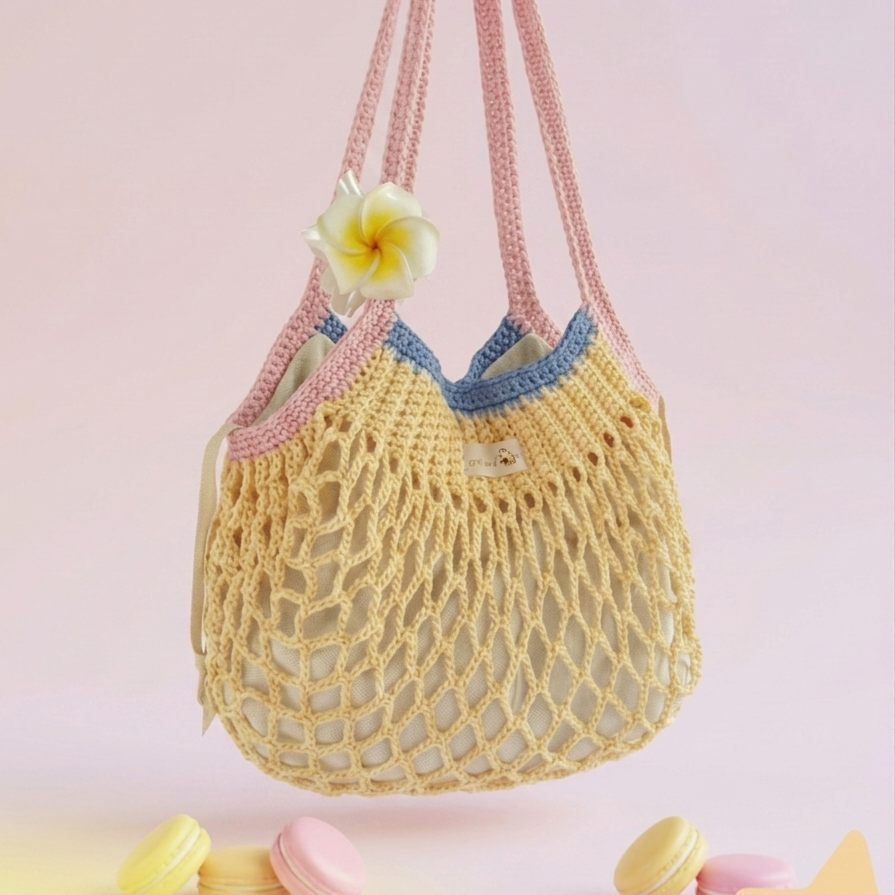 Frankston market bag crochet pattern with pastel mesh tote design